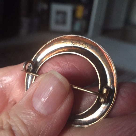 Brooch - Picture 7 of 7